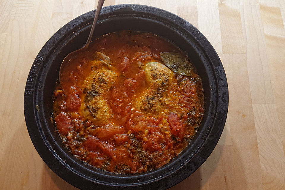 Tajine mit Hähnchenschenkel und Linsen