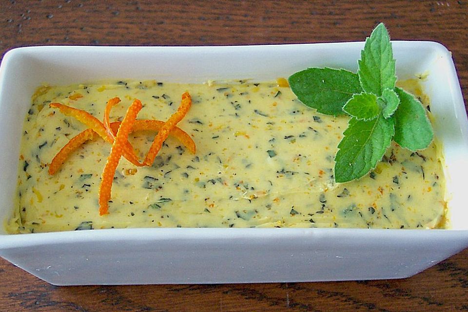 Orangen - Kräuterbutter mit Minze