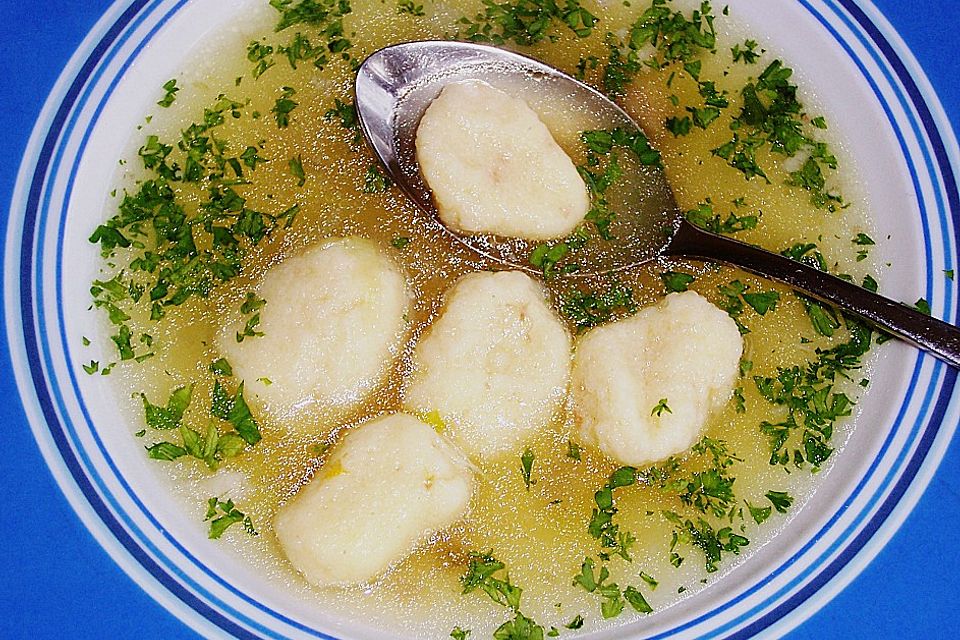 Grießklößchensuppe