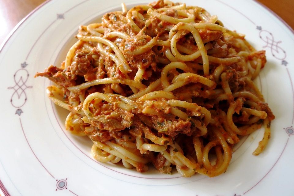 Spaghetti mit Fisch - Tomaten - Sauce