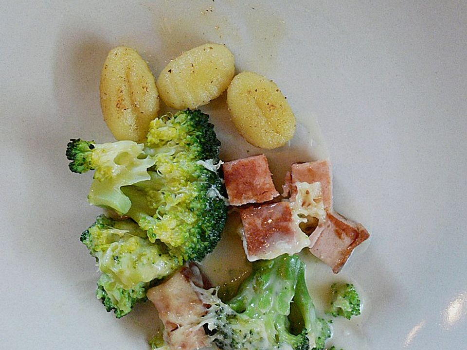 Überbackener Brokkoli-Leberkäse Auflauf von Smutcop | Chefkoch