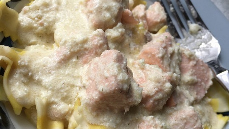 Nudeln mit Lachs-Sahnesoße von locutus_vb