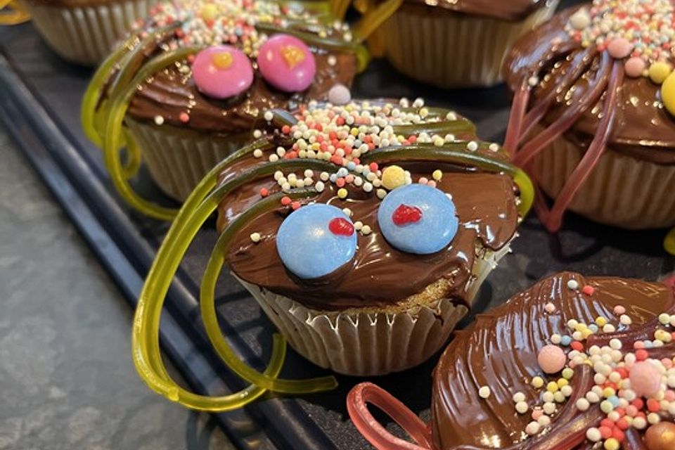 Spinnenmuffins für Halloween