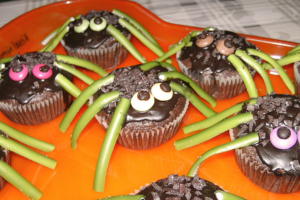 Spinnenmuffins für Halloween