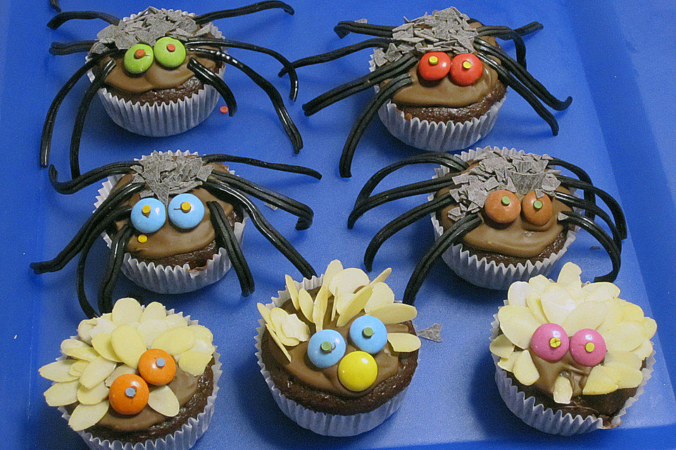 Spinnenmuffins für Halloween