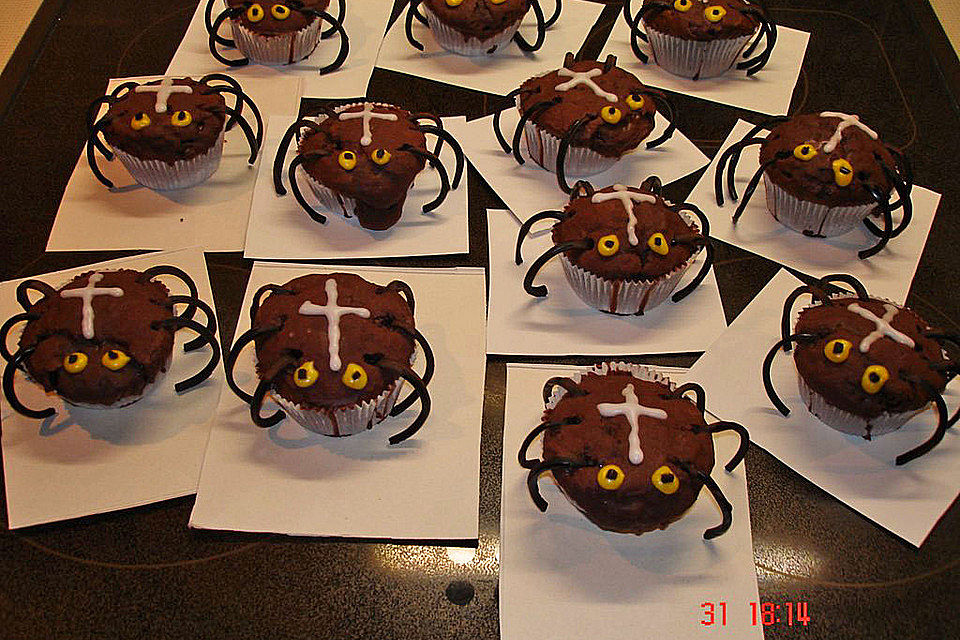 Spinnenmuffins für Halloween