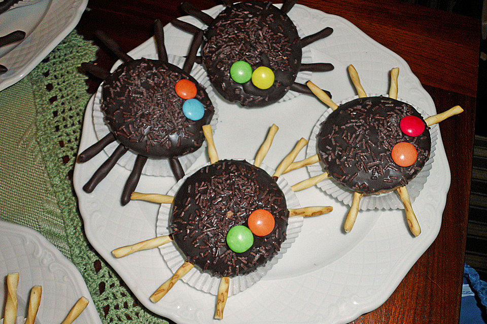 Spinnenmuffins für Halloween