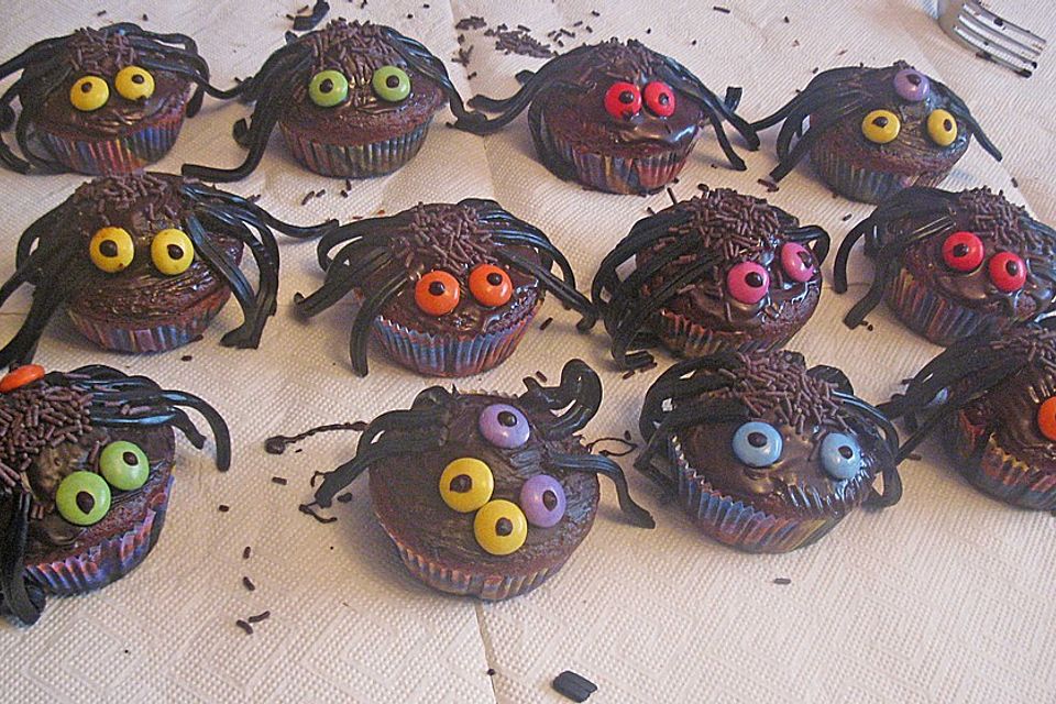 Spinnenmuffins für Halloween