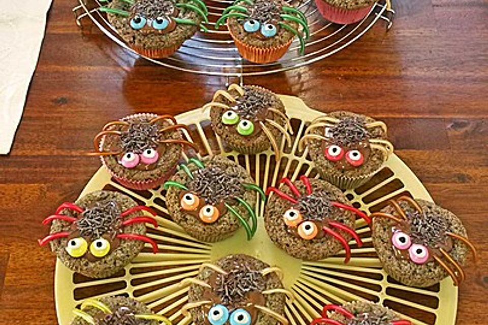 Spinnenmuffins für Halloween