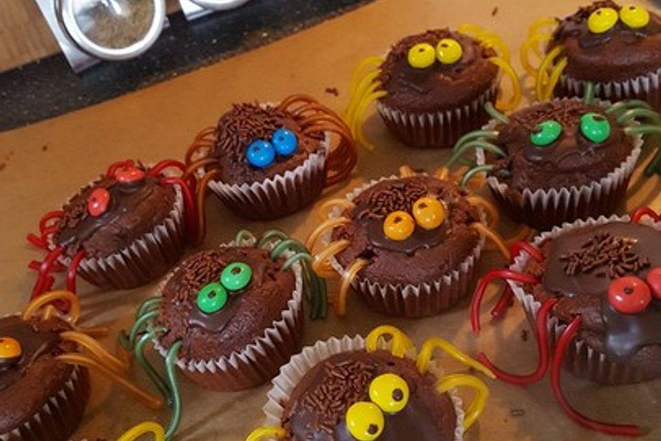 Spinnenmuffins für Halloween