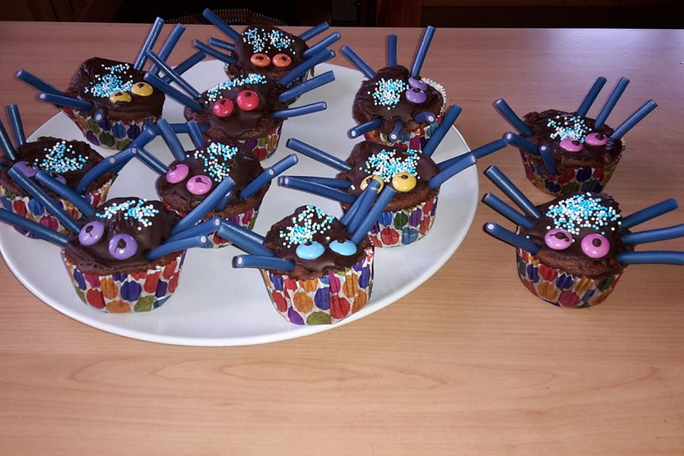 Spinnenmuffins für Halloween