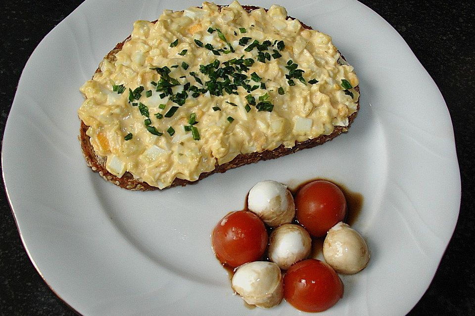 Eiercreme als Brotaufstrich à la Nuedelinchen