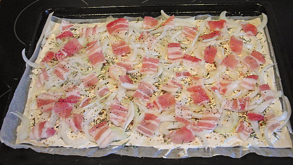 Schneller Zwiebelkuchen mit Blätterteig von Fiefhusener Schneller Zwiebelkuchen mit Blätterteig von Fiefhusener