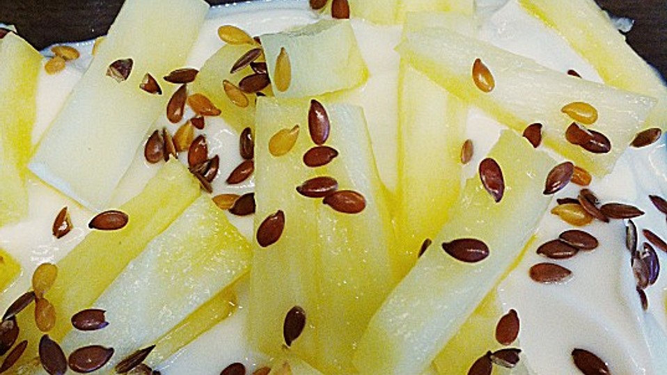 Quark-Honigcreme mit Früchten der Saison von anja3009 Quark-Honigcreme mit Früchten der Saison von anja3009