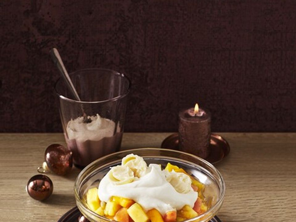 Exotischer Obstsalat mit Champagnertrüffel - Sahne von pingu41269| Chefkoch