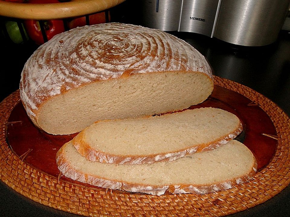 Brotscheiben in einem Laib