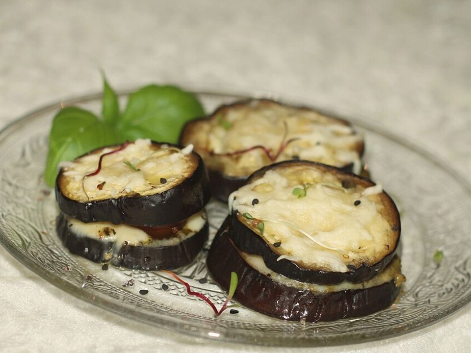 Überbackene Aubergine mit Pesto und Mozzarella von pat_koch| Chefkoch