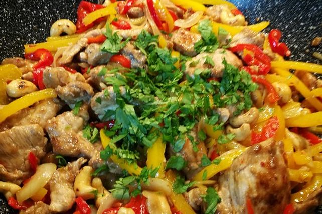 Thailändisches Huhn mit Cashew von legall| Chefkoch