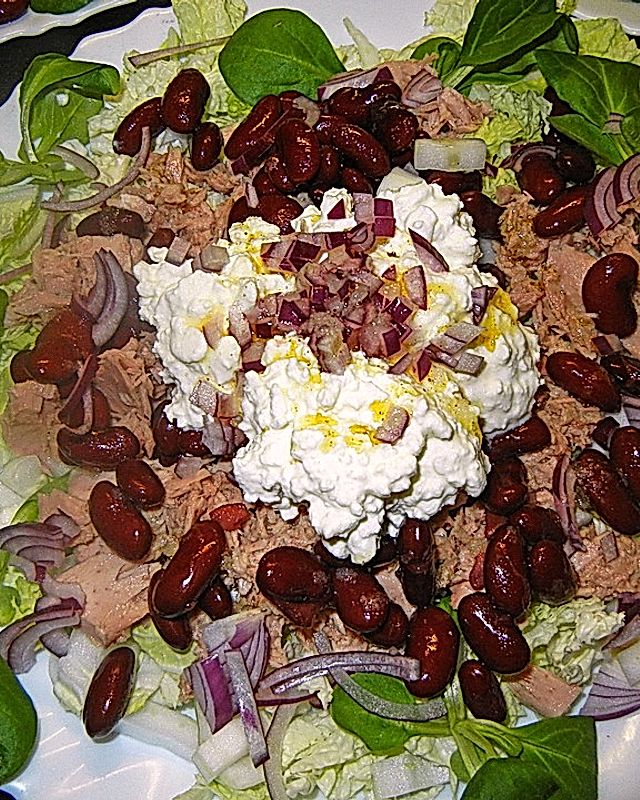 Salat mit Tunfisch und Hüttenkäse