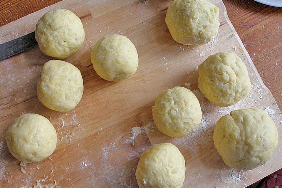 Zwetschgenknödel