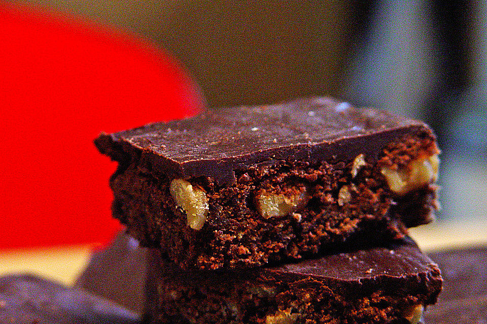 Vegane Schokobrownies mit Banane und Wahlnüssen