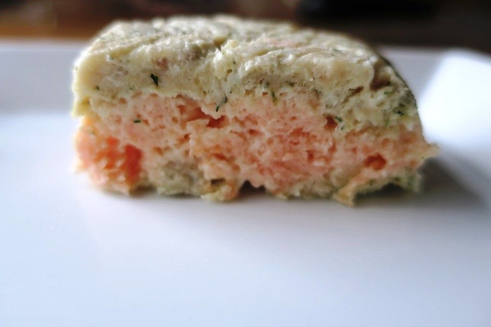 Fischpastete von geräuchertem Lachs und Forellenfilets