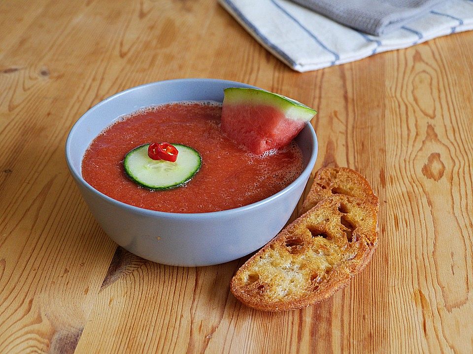 Gurken-Tomaten-Suppe mit Melone von charlycastello| Chefkoch