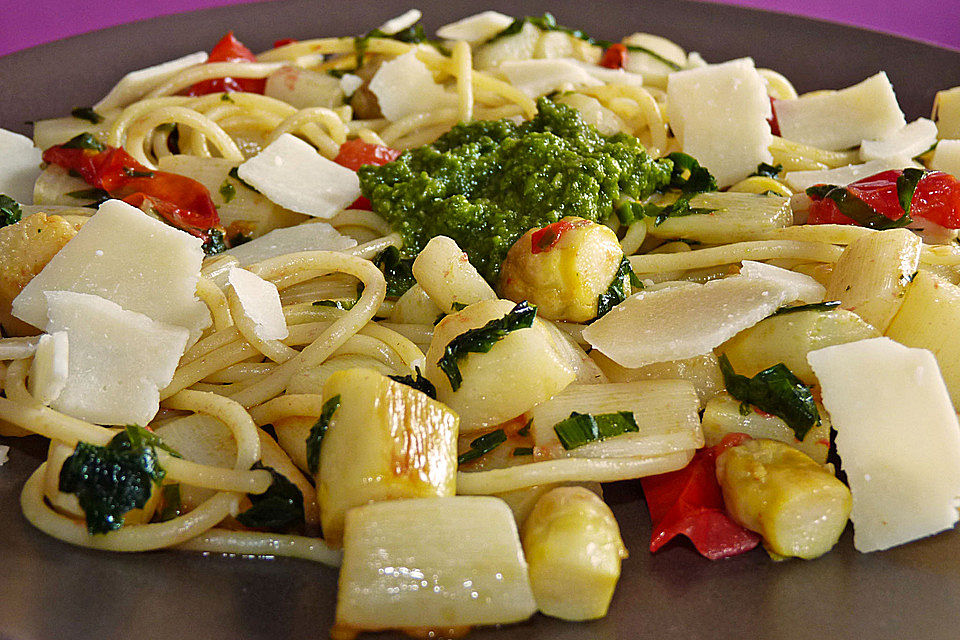 Spaghetti mit Spargel und Bärlauch