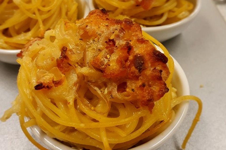 Spaghetti-Carbonara-Muffins