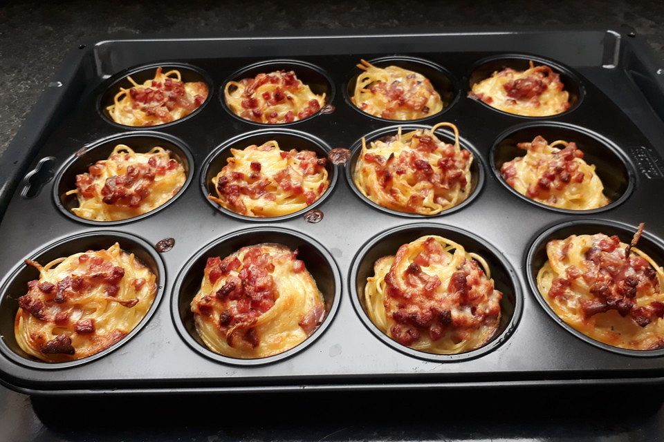 Spaghetti-Carbonara-Muffins