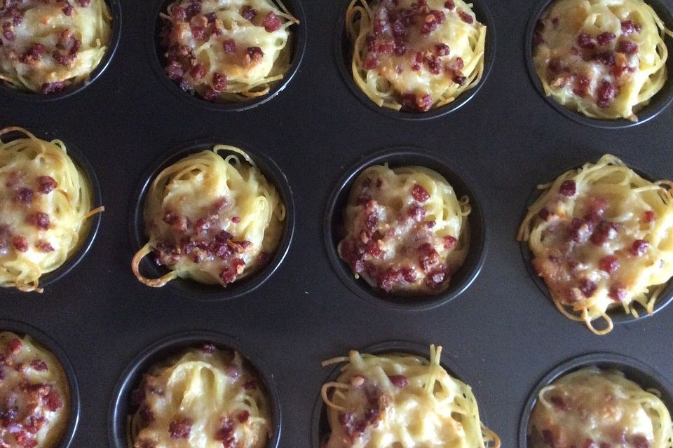 Spaghetti-Carbonara-Muffins