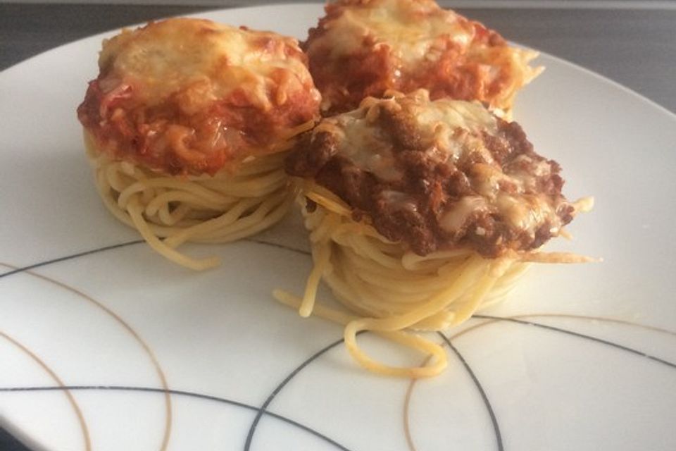 Spaghetti-Carbonara-Muffins