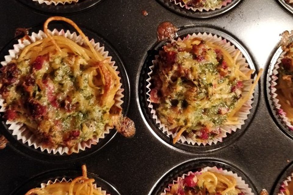 Spaghetti-Carbonara-Muffins