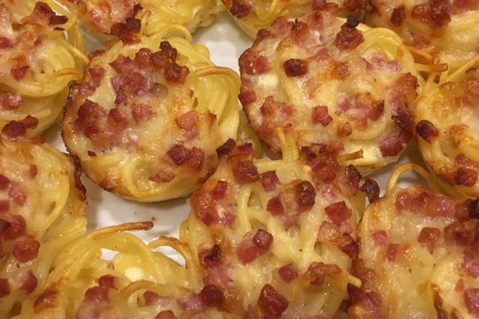 Spaghetti-Carbonara-Muffins