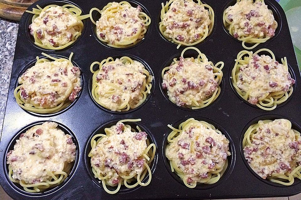 Spaghetti-Carbonara-Muffins