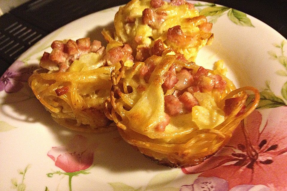 Spaghetti-Carbonara-Muffins