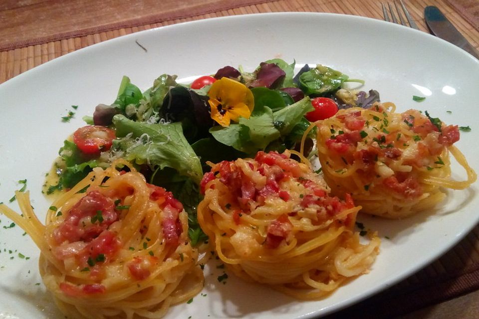 Spaghetti-Carbonara-Muffins