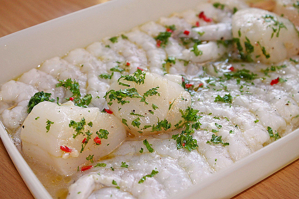 Jakobsmuscheln in Marinade zum Grillen