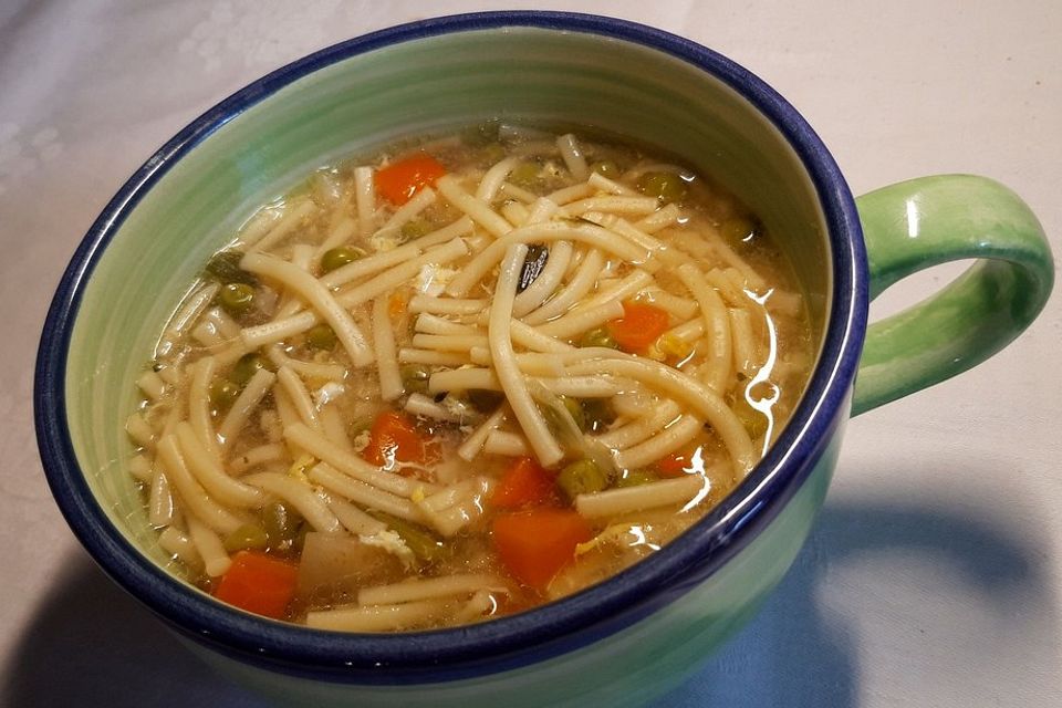 Hühnersuppe