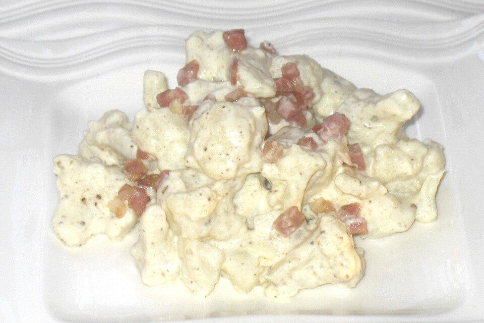 Blumenkohlsalat mit Joghurt-Mayo-Dressing Blumenkohlsalat mit Joghurt-Mayo-Dressing