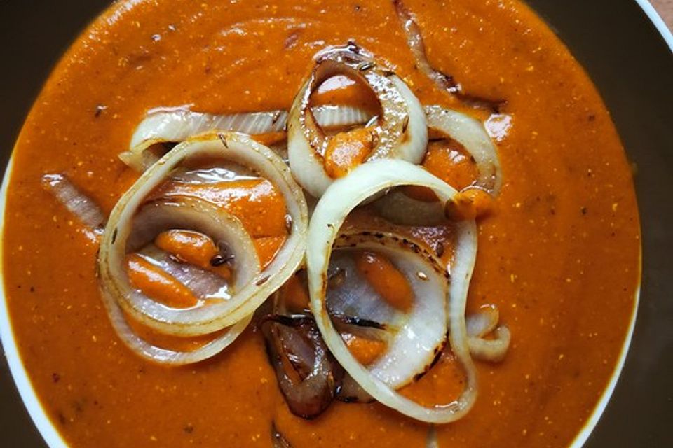 Indische Linsensuppe mit Kreuzkümmel-Zwiebeln