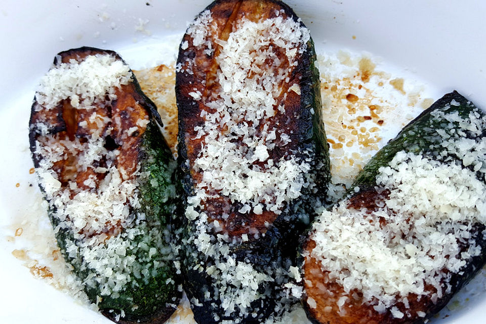 Zucchini gegrillt