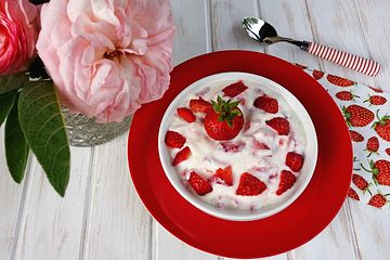 Joghurt Mit Erdbeeren Von Brinchen Chefkoch