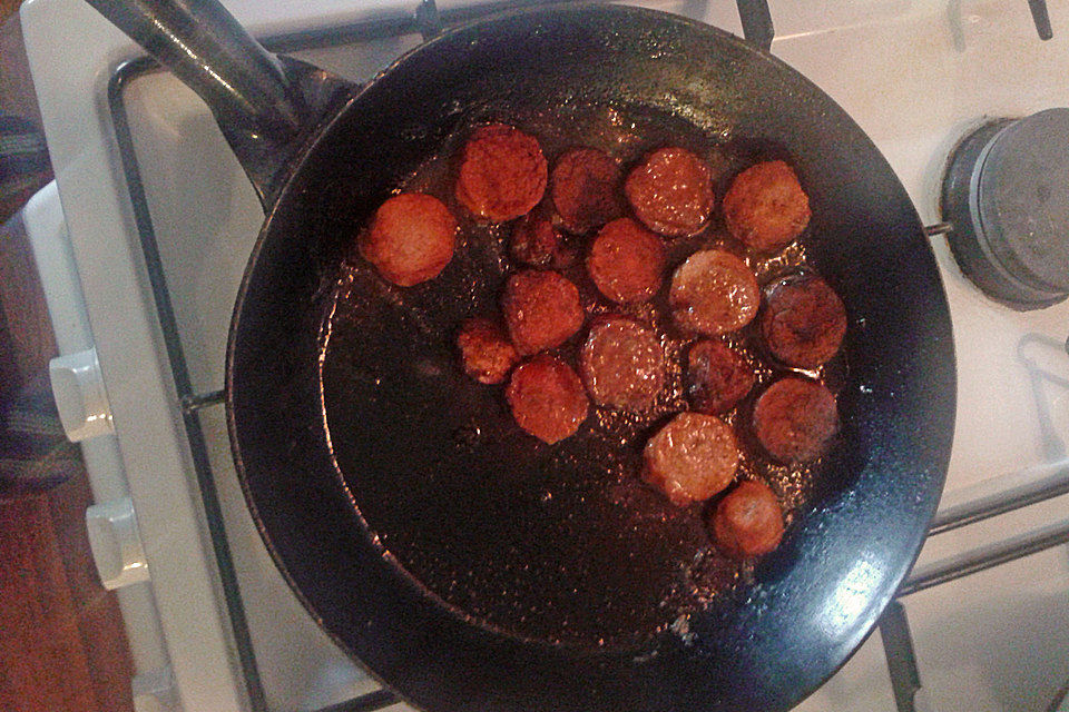 Spaghetti mit Bockwurst und Spinatkäsesoße