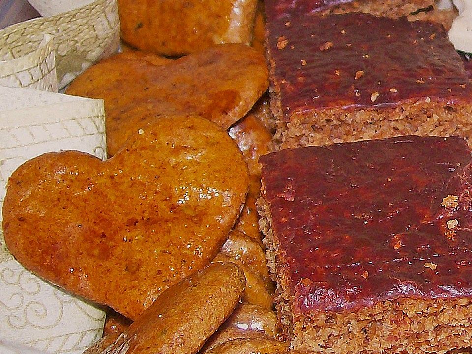 Lebkuchenherzen mit Kirschwasser und Anisglasur von cheriechoco| Chefkoch