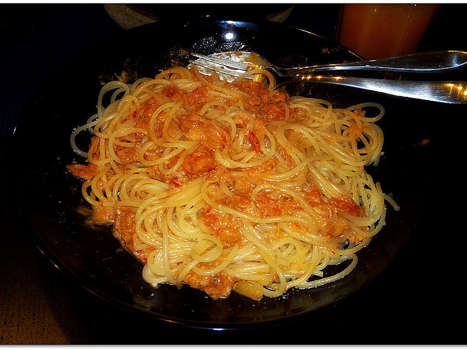 Linguine mit scharfer Thunfisch - Tomaten - Soße von Ollfried| Chefkoch