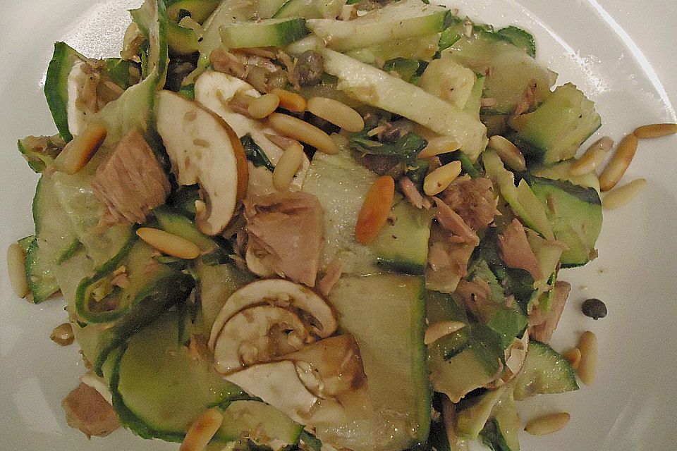 Grüner Thunfisch-Salat