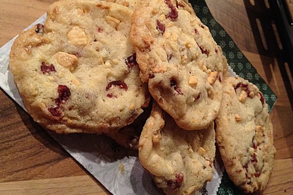 White Chocolate & Cranberry Cookies