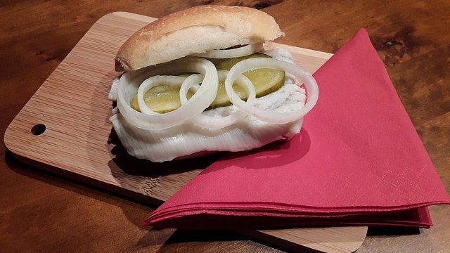 Fischbrötchen wie vom Jahrmarkt von blondesDornröschen Fischbrötchen wie vom Jahrmarkt von blondesDornröschen