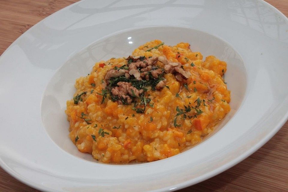 Kürbisrisotto mit Walnüssen Kürbisrisotto mit Walnüssen